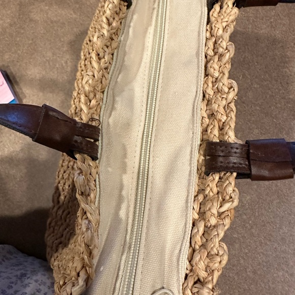 Stylish Tan Woven Tote Bag - Picture 7 of 7